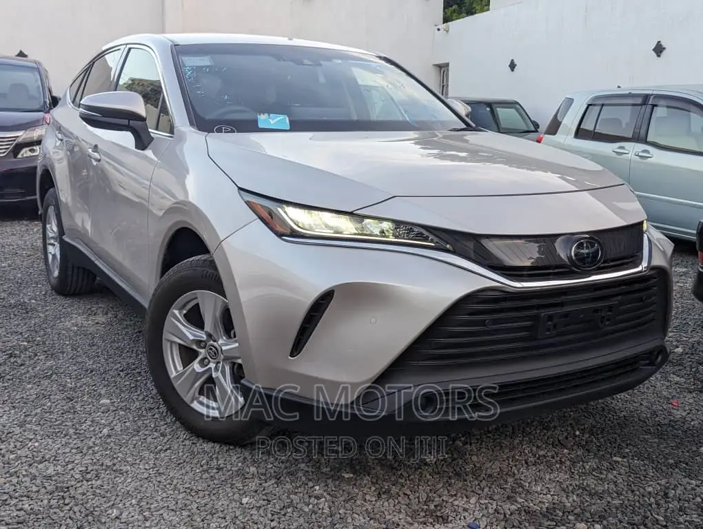 Toyota Harrier 2.0 2021 Silver