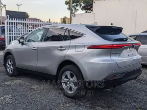 Toyota Harrier 2.0 2021 Silver
