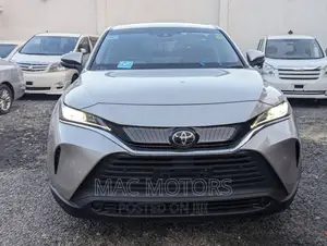 Toyota Harrier 2.0 2021 Silver