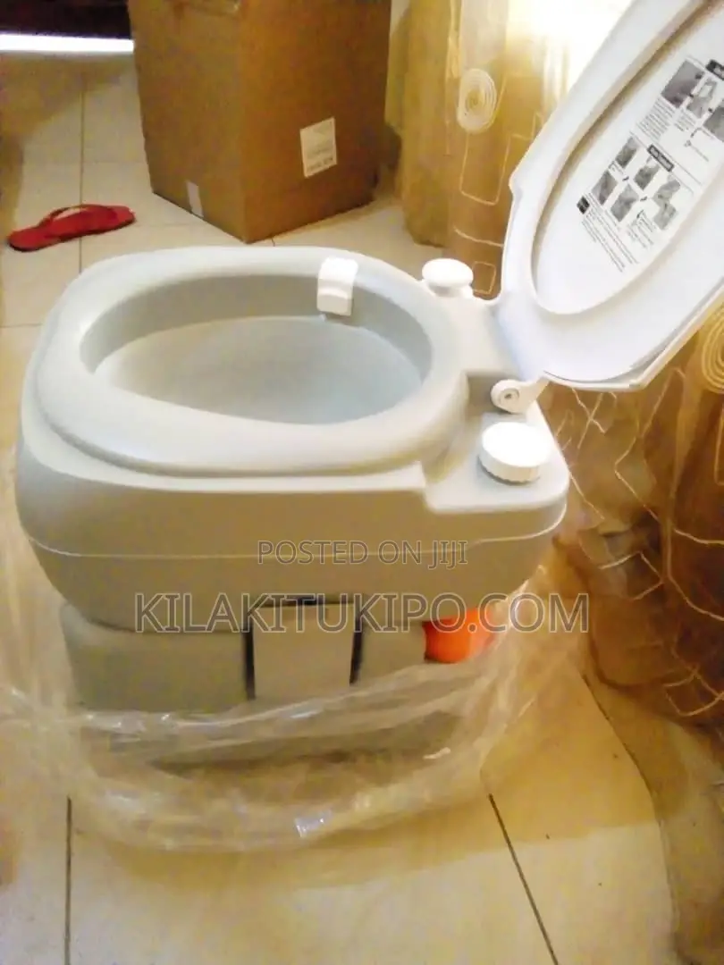 Portable Toilet 22L Tank