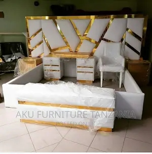 5/6 Gold Mirrored Sofabed
