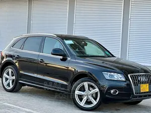 Audi Q5 2010 Black