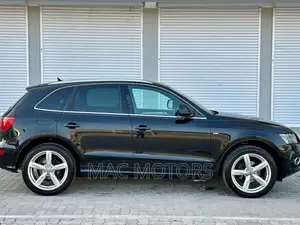 Audi Q5 2010 Black