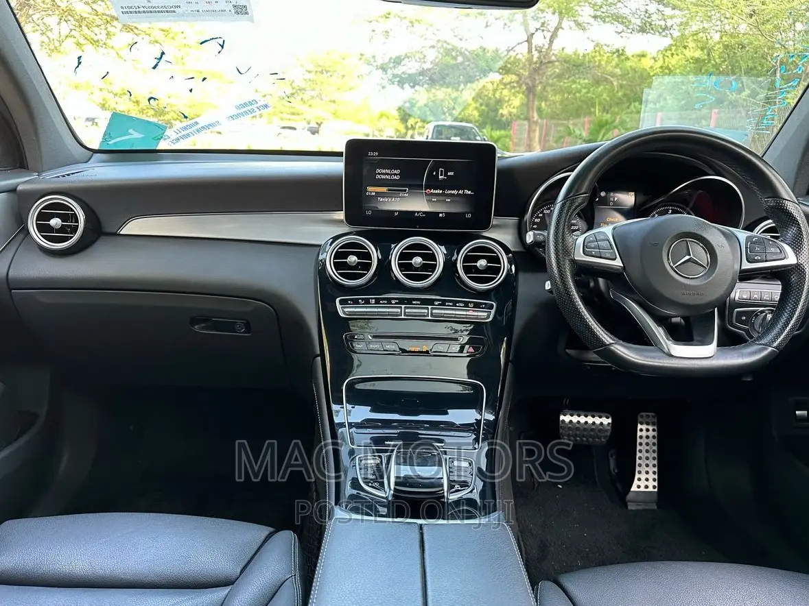 Mercedes-Benz GLC-Class 2018 Gray