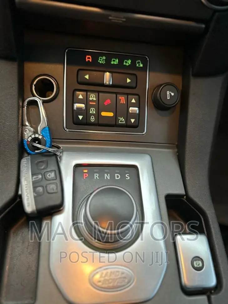 Land Rover Discovery 2013 Silver