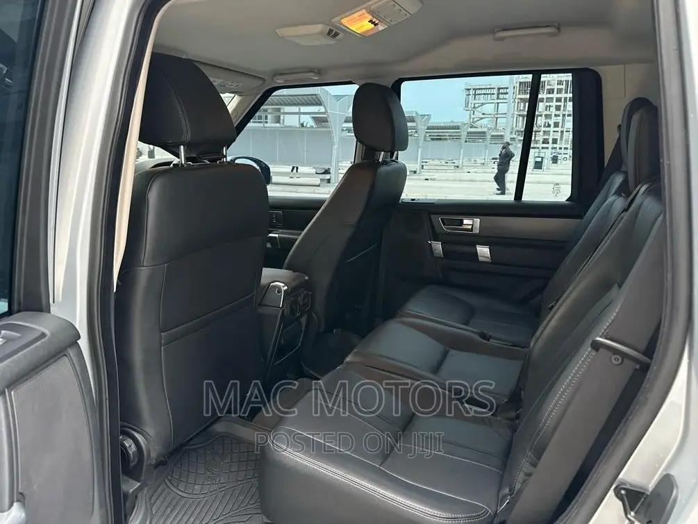 Land Rover Discovery 2013 Silver