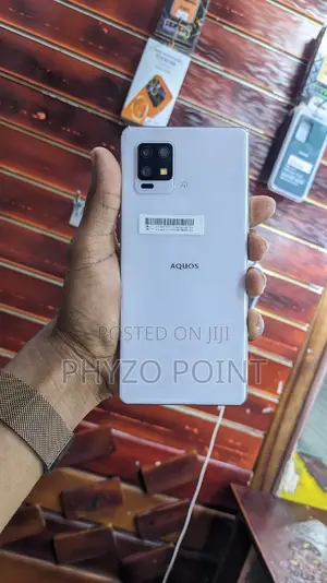 Sharp Aquos zero6 128 GB White