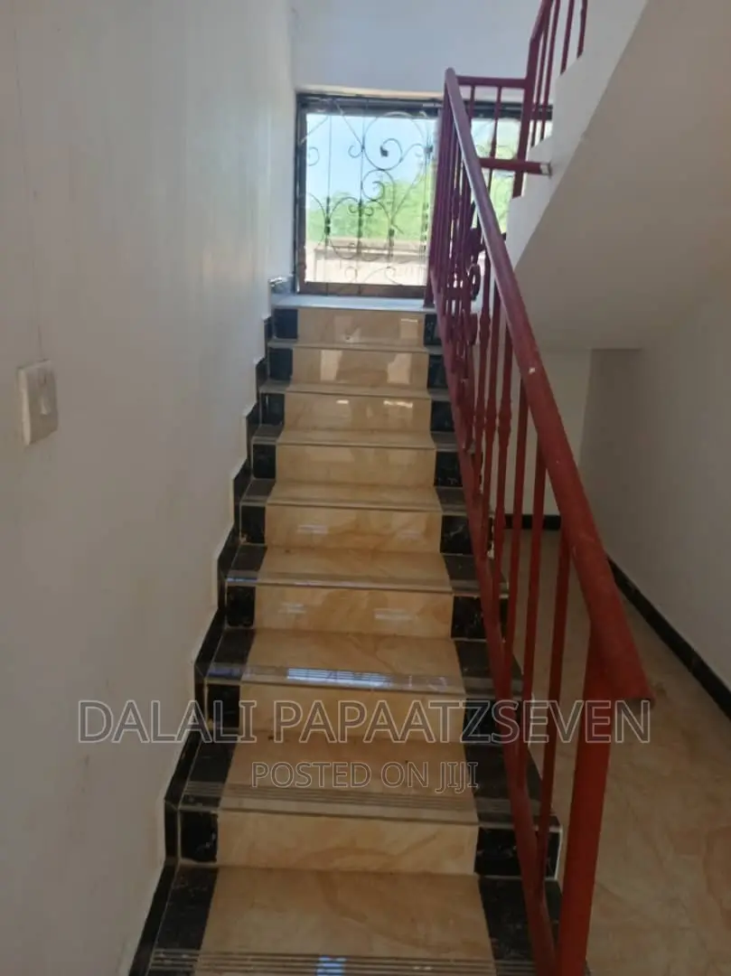 4bdrm House in Dalalipapaatzseven, Bunju for rent