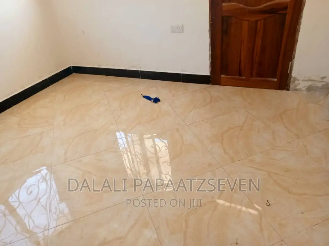 4bdrm House in Dalalipapaatzseven, Bunju for rent