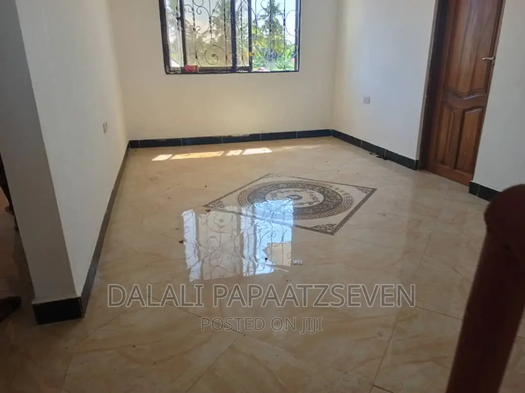 4bdrm House in Dalalipapaatzseven, Bunju for rent