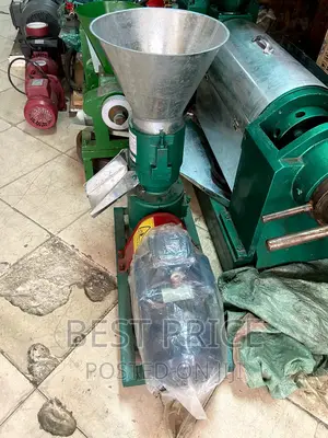 Feed Pellet Machine