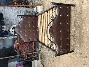 Bed Sofa 4,6 Nzuri Sana