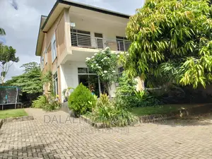 5bdrm House in Dalalipapaatzseven, Kinondoni for sale