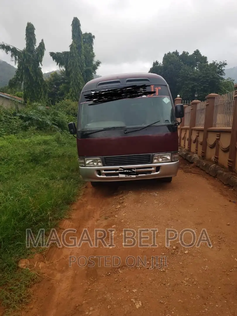Toyota Coaster 2004 Red