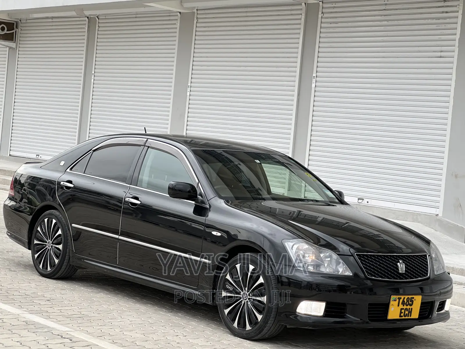 Toyota Crown 2006 Black