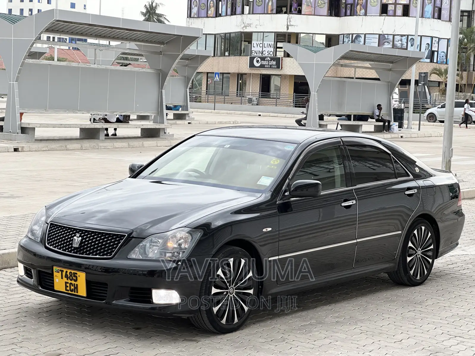 Toyota Crown 2006 Black