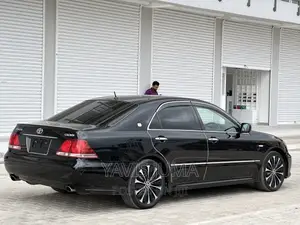 Toyota Crown 2006 Black