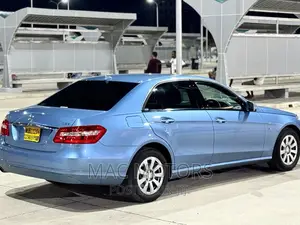Mercedes-Benz E250 2011 Blue
