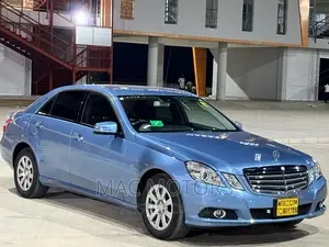 Mercedes-Benz E250 2011 Blue