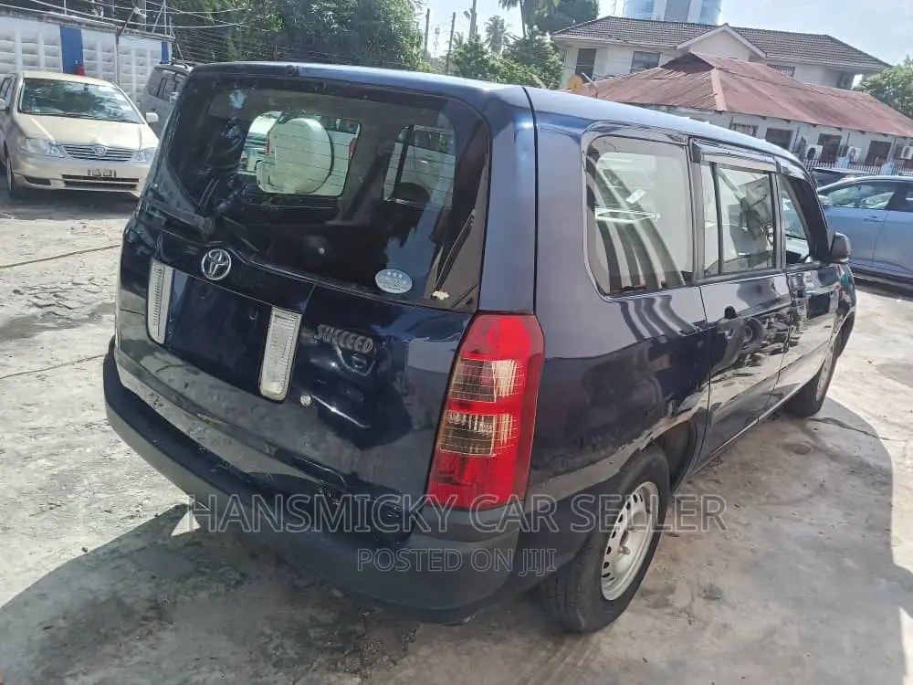Toyota Probox 2004 Blue