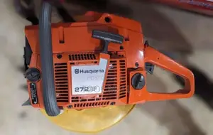 Photo - Husqvarna Chainsaw 272xp