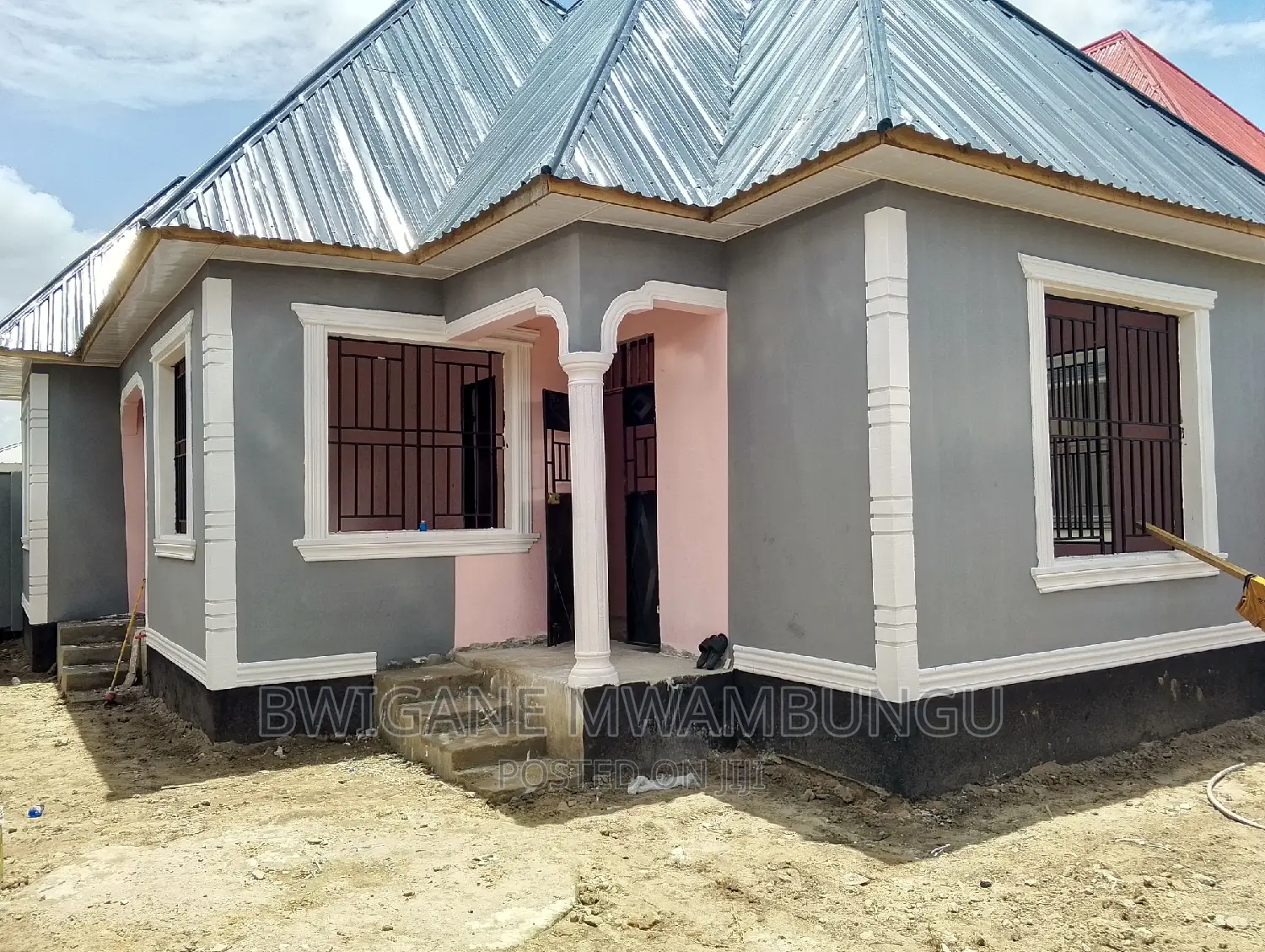 4bdrm Apartment in Chamazi Msufini, Mbagala for sale