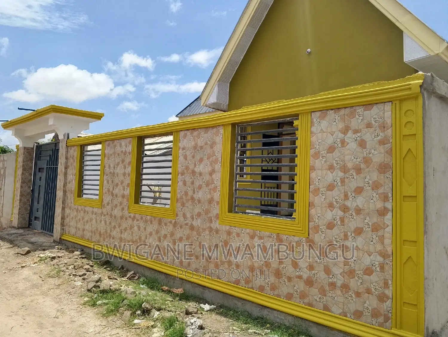 3bdrm Apartment in Chamazi Msufini, Mbagala for sale