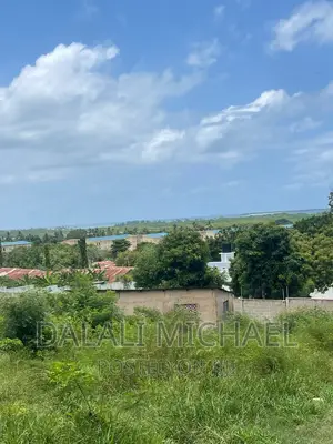 Plot for Sale Africana