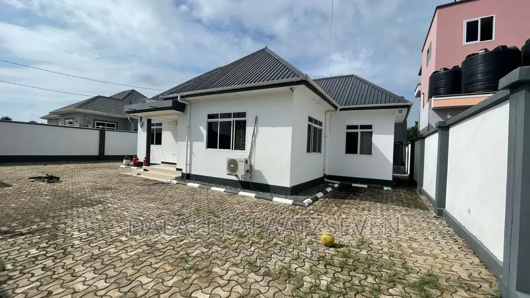 3bdrm House in Dalalipapaatzseven, Mbweni for rent