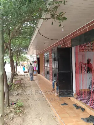 6bdrm House in Dalalipapaatzseven, Mbagala for sale
