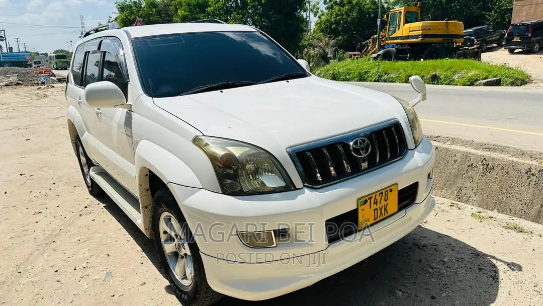 Toyota Land Cruiser Prado 2006 White
