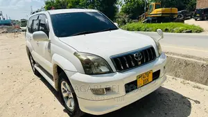 Toyota Land Cruiser Prado 2006 White