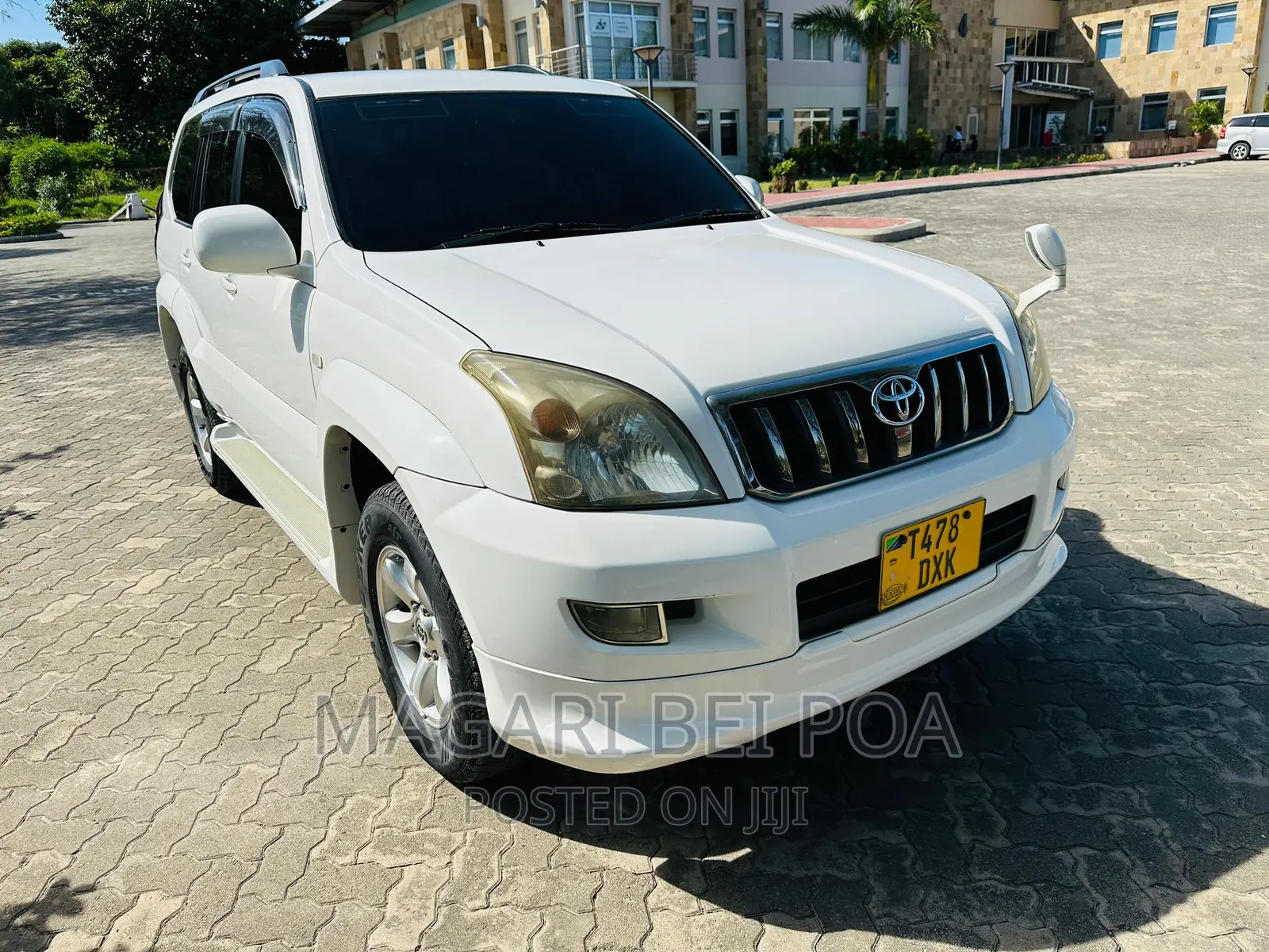 Toyota Land Cruiser Prado 2006 White