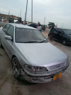 Toyota Carina 2000 Silver