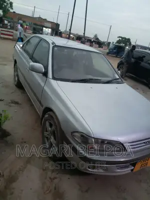 Toyota Carina 2000 Silver