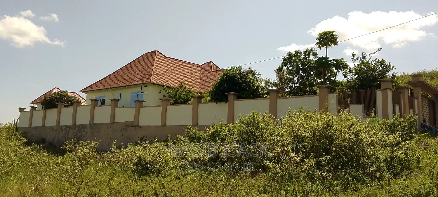 Furnished 3bdrm House in Mwanza Street, Nyamongoro for sale