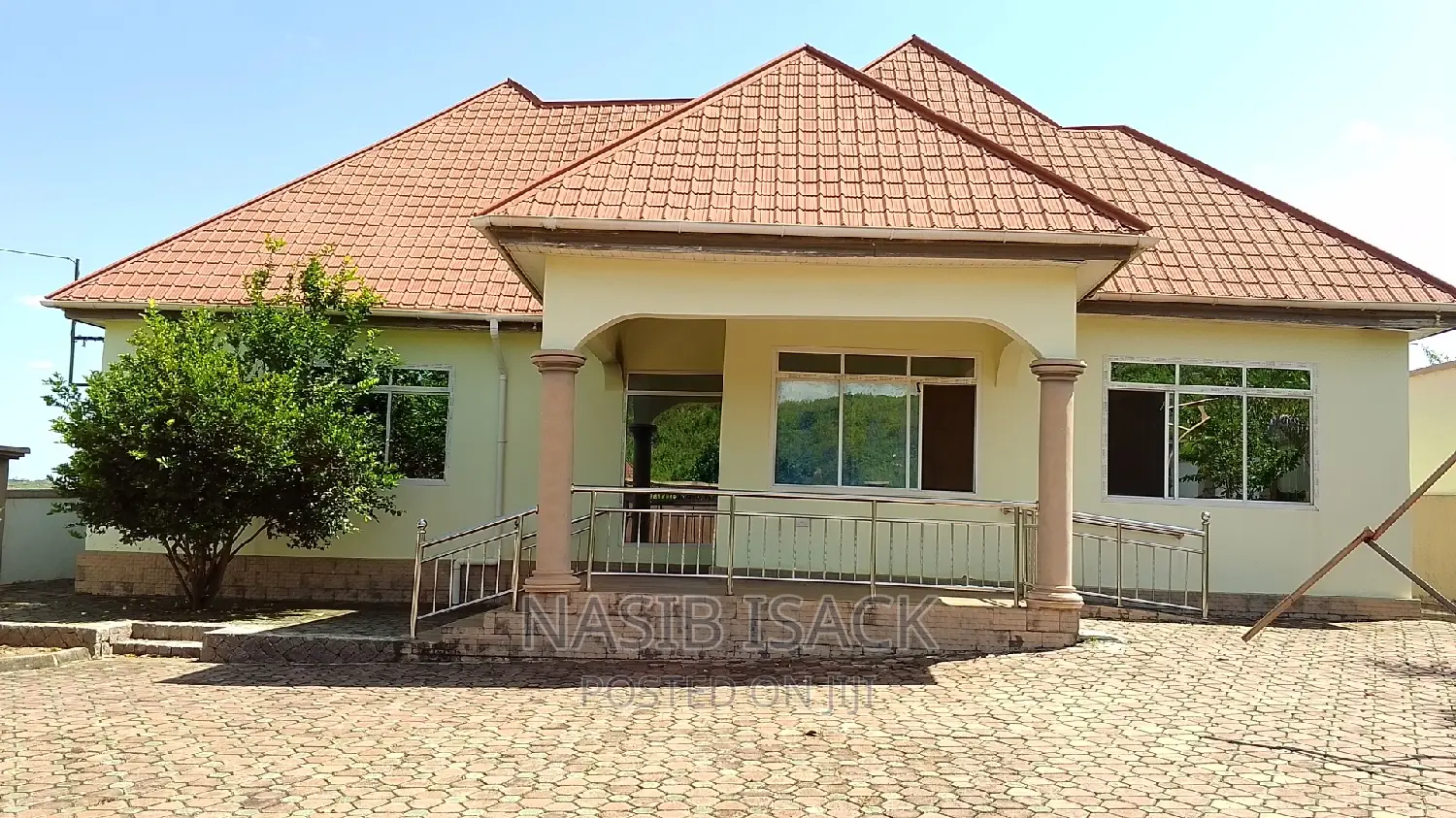 Furnished 3bdrm House in Mwanza Street, Nyamongoro for sale