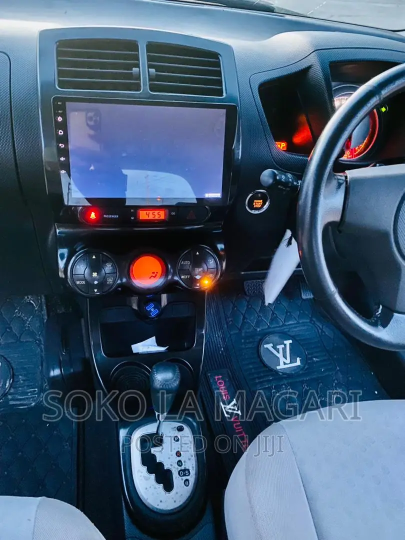 Toyota IST 2010 Black