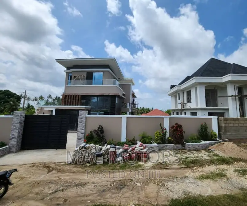 5bdrm Mansion in My Real Estate, Goba for sale