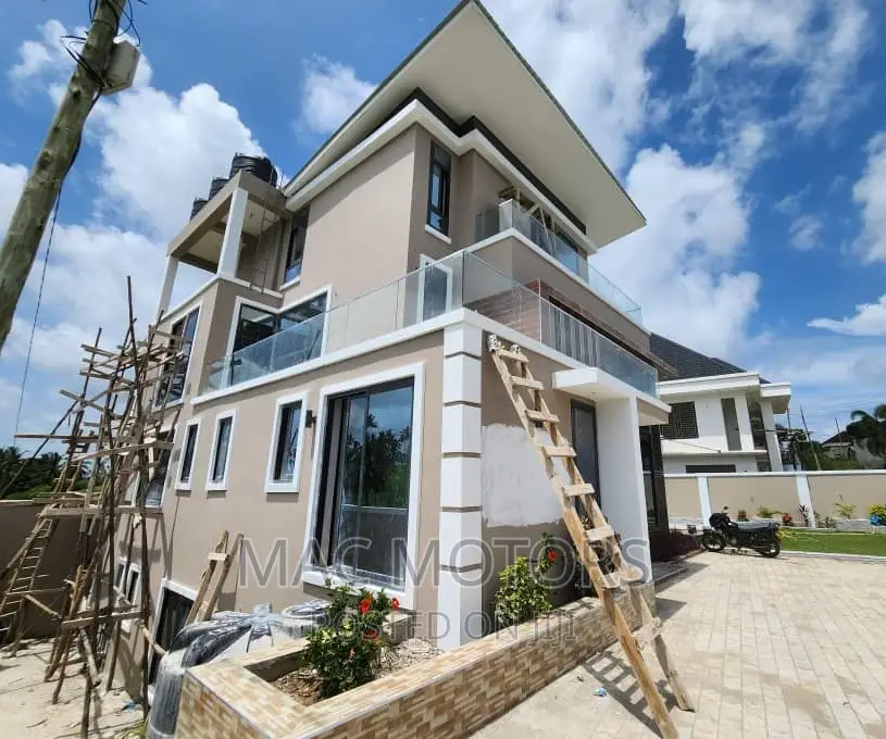 5bdrm Mansion in My Real Estate, Goba for sale