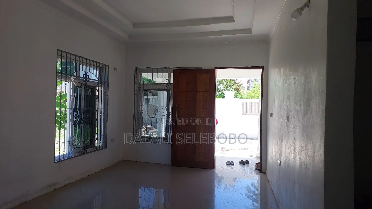 2bdrm Bungalow in Mikocheni B for rent