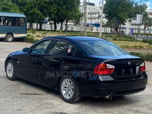 BMW 320i Sedan RWD 2006 Black