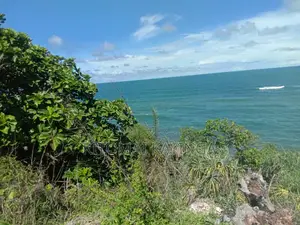 Beautiful Cliffside Beach Plot for Sale in Puna, Kigamboni.