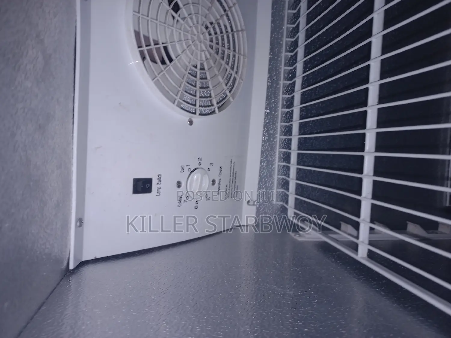 Display Fridge Lita 190