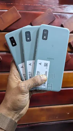 New Sharp Aquos wish 64 GB Green