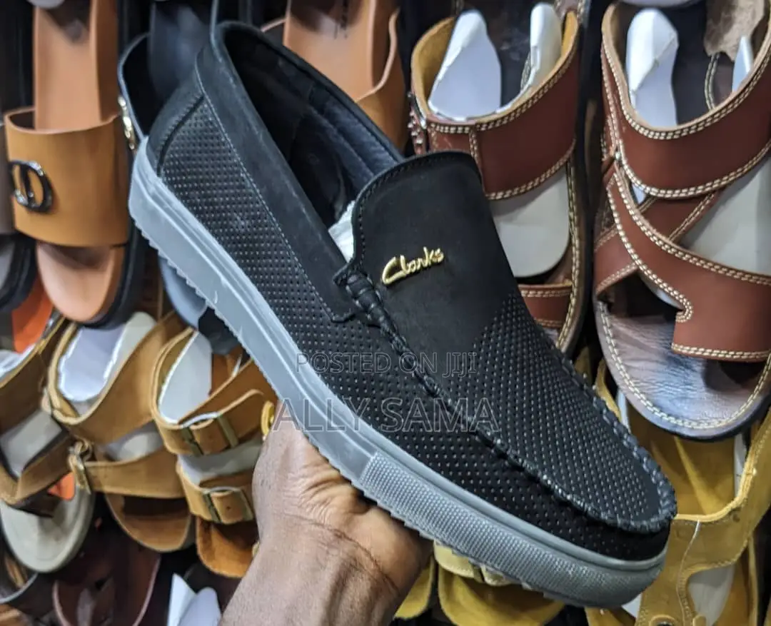 Mens Loafers Clarks Black