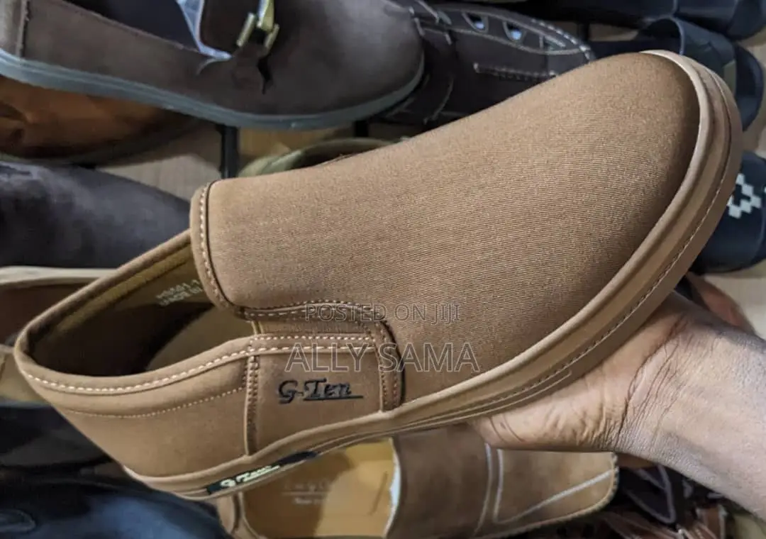 Mens Sneakers G.Ten Brown