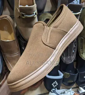 Mens Sneakers G.Ten Brown