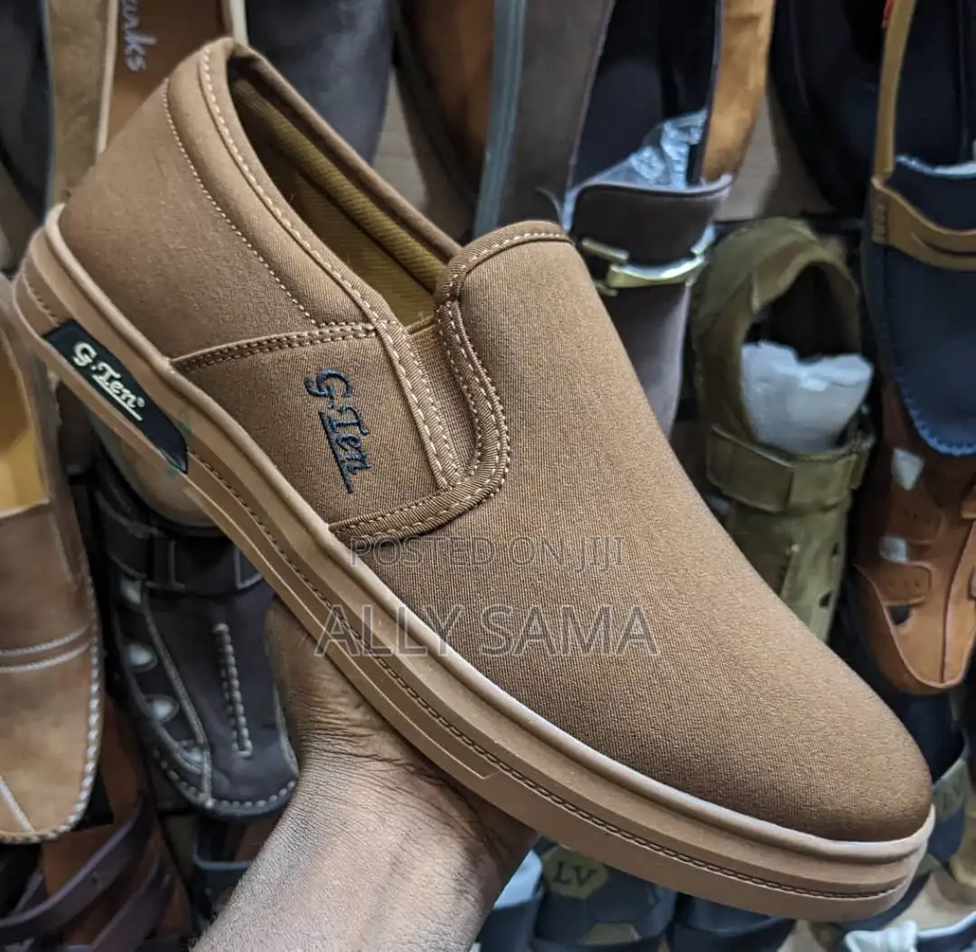 Mens Sneakers G.Ten Brown