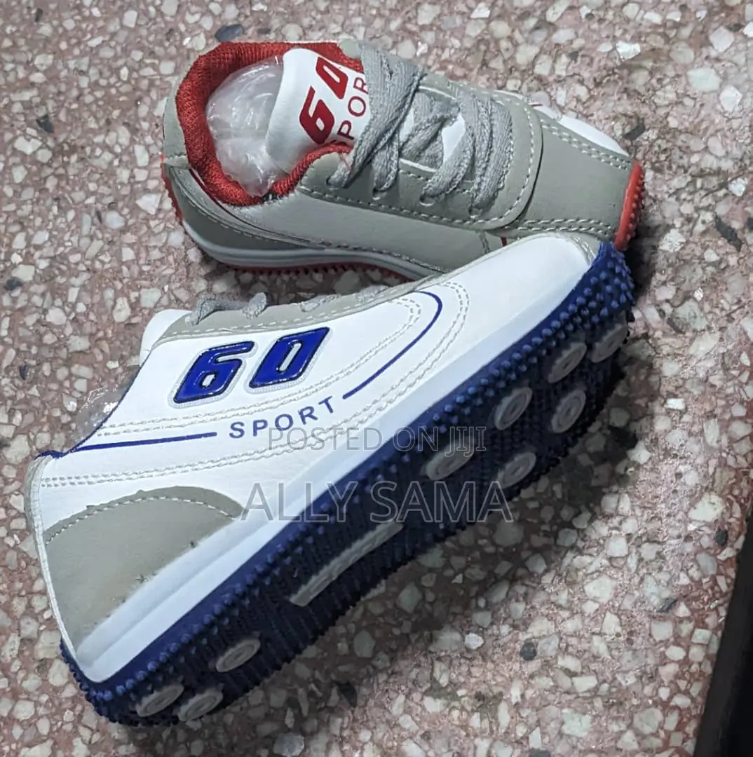 Sport60 Sneakers Shoes Unisex